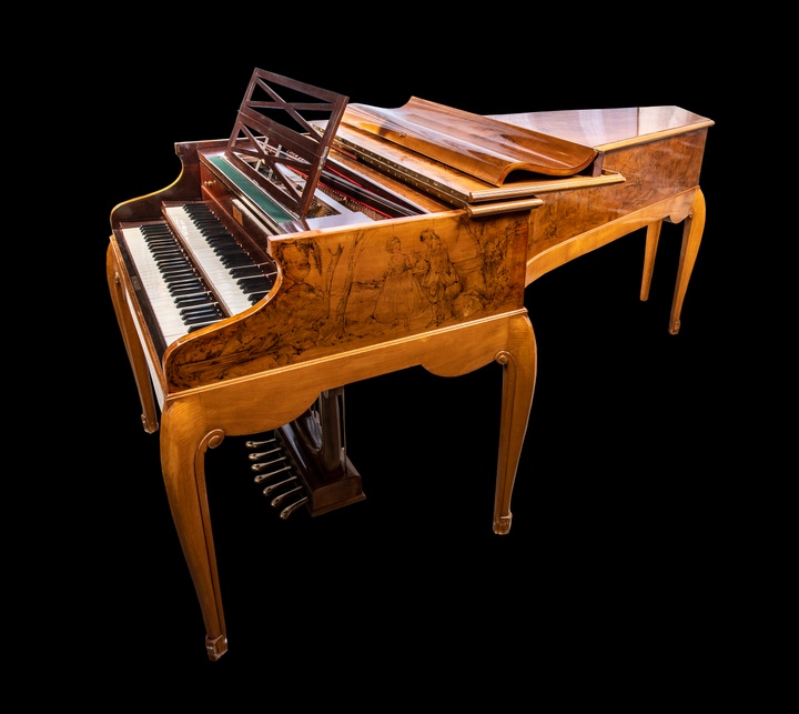 Harpsichord (1925). Courtesy of Jean Michel Renard.
