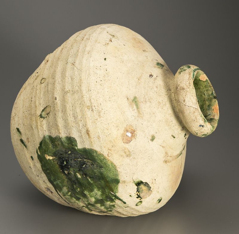 This Spanish olive jar is from Jamestown. Archaeologists with the First Colony Foundation uncovered in Bertie County fragments of a similar piece that may have belonged to members of the Roanoke colony. Photo courtesy of the First Colony Foundation.