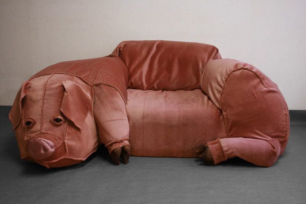 What S Up With That Pig Couch Here, Craigslist Leather Sofa By Owner