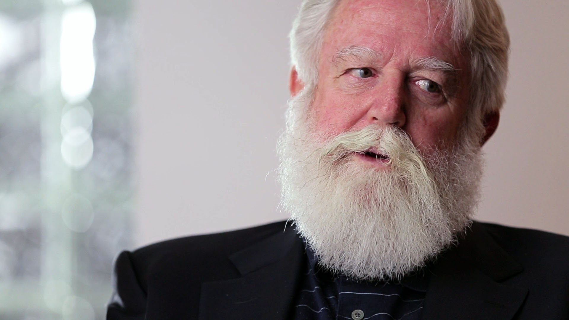 Production still from the Art21 "Extended Play" film, "James Turrell: 'Second Meeting.'" © Art21, Inc. 2013.