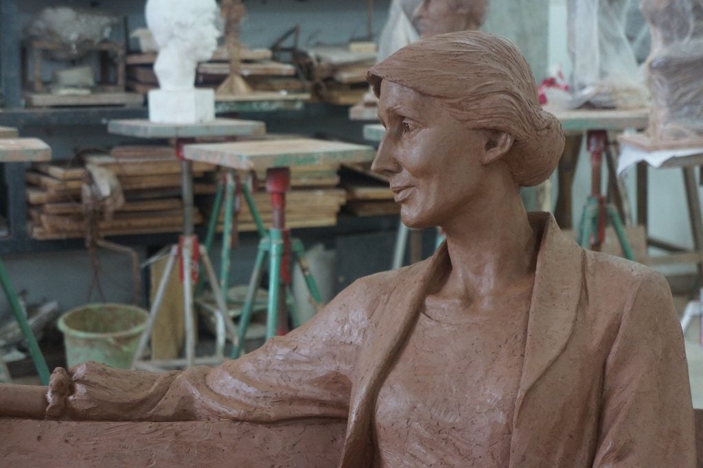 Laury Dizengremel's sculpture of Virginia Woolf. A fundraising effort hopes to cast the work in bronze and install it in Richmond, London. Photo courtesy of Aurora Metro Arts and Media.
