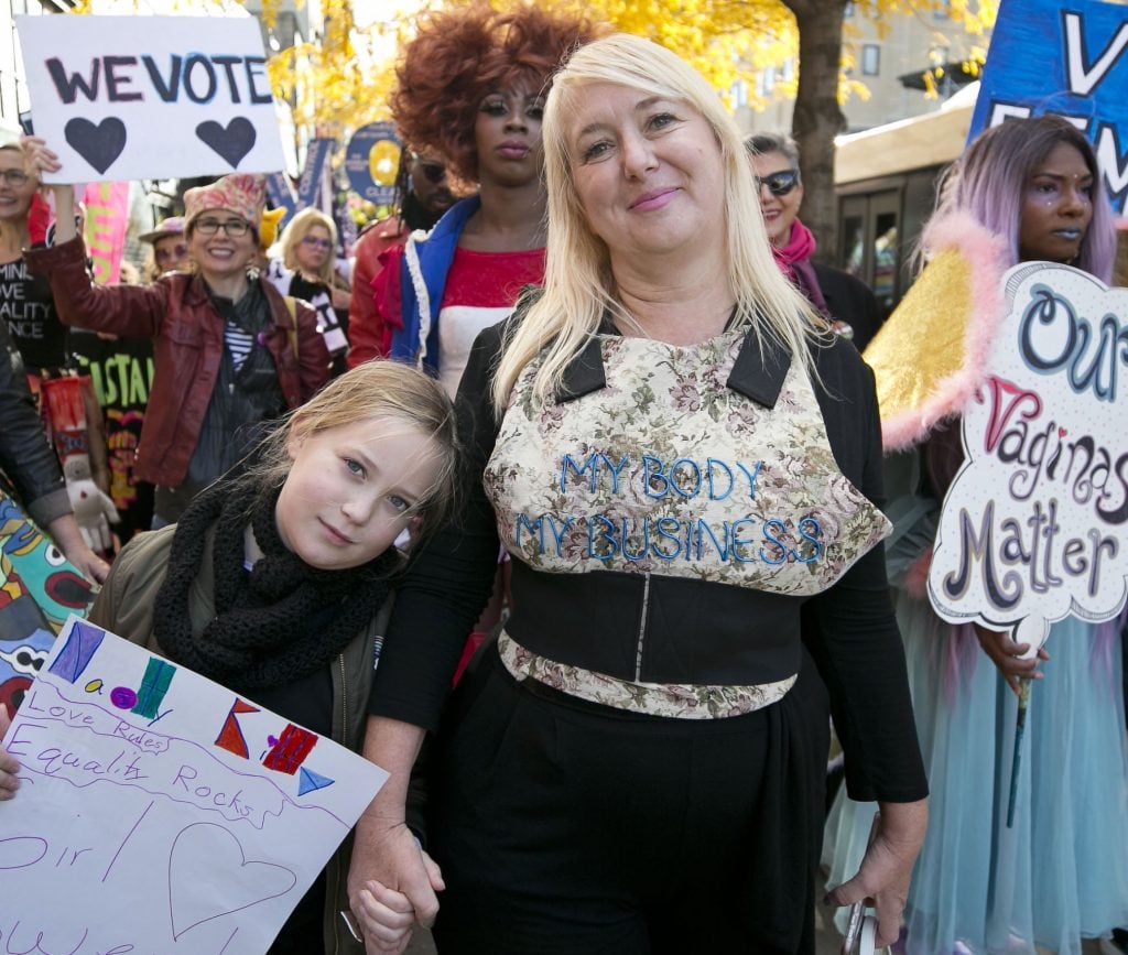 Michele Pred and her daughter Linnea at her <em>We Vote Parade</em> in New York 2018. Photo by Pontus Hook. 