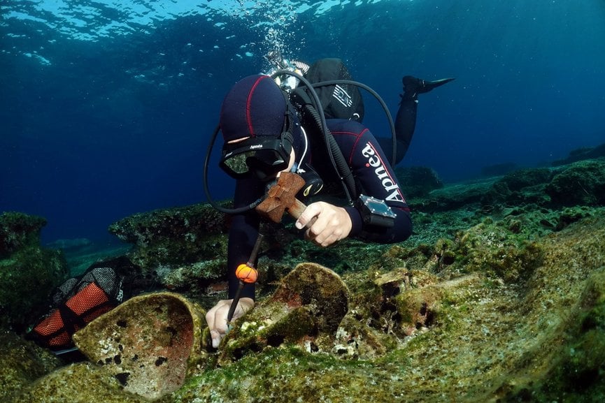 A diver at the Roman-era shipwreck found in sea region of Kassos island. Photo courtesy of the Kasos Maritime Archaeological Project and the Greek Ministry of Culture and Sports.