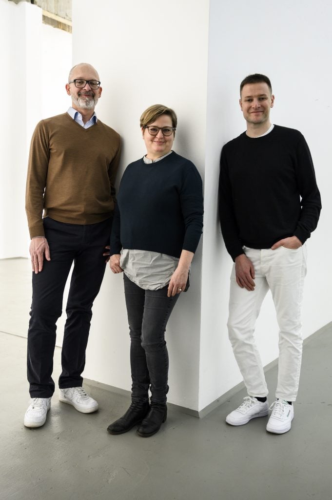 Artists Willem de Rooij, Angela Bulloch, and Simon Denny, co-founders of the Berlin Program for Artists. Photo: Piero Chiussi.