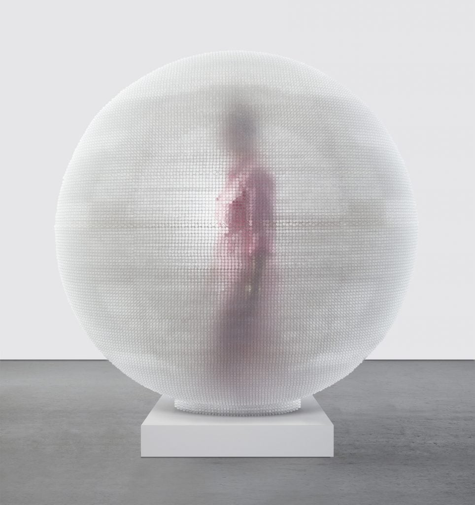 Tara Donovan, Sphere. Photo courtesy of Pace Gallery, New York.
