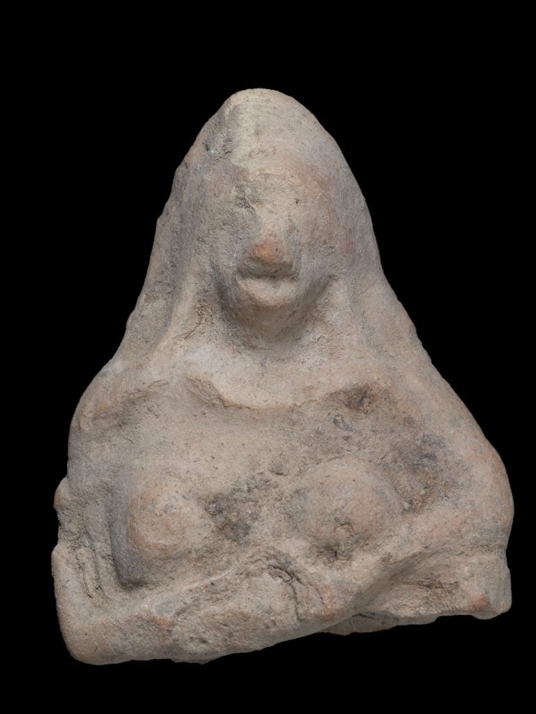 An ancient figurine discovered in southern Israel. Courtesy of the Israel Antiquities Authority.