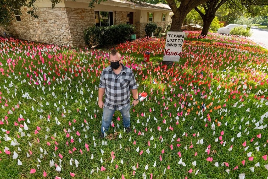 Shane Reilly, <em>Memorial for Those We've Lost</em>, installed on the artist's lawn in Austin, Texas. Photo courtesy of the artist. 