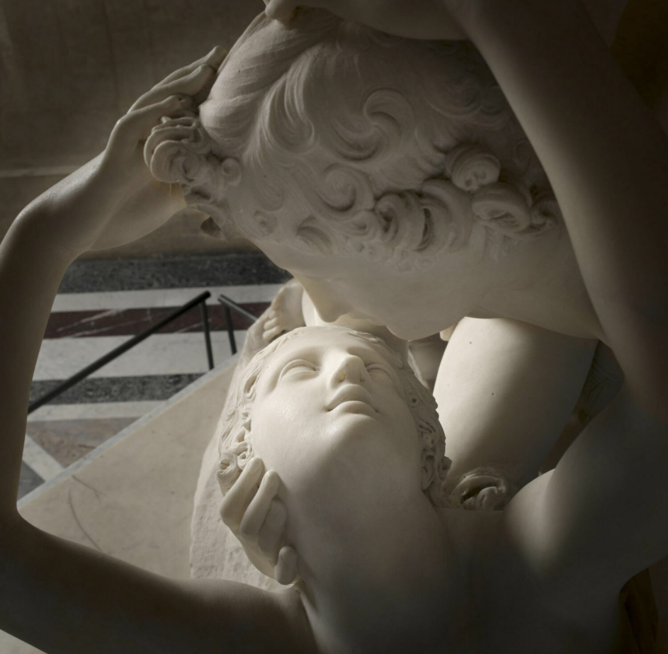 A detailed view of Antonio Canova's L'Amour et Psyché à demi couchée on the Louvre's online collections database. Courtesy of the Courtesy of the Musée du Louvre.