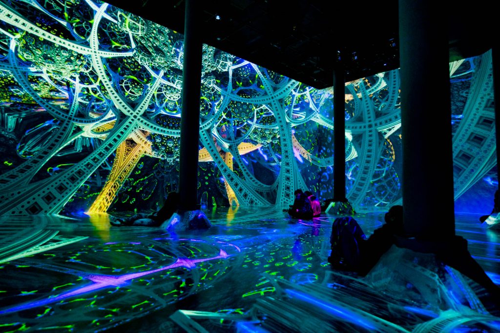 "Geometric Properties" by Julius Horsthuis at Artechouse NYC. Photo by Max Rykov, courtesy of Artechouse.
