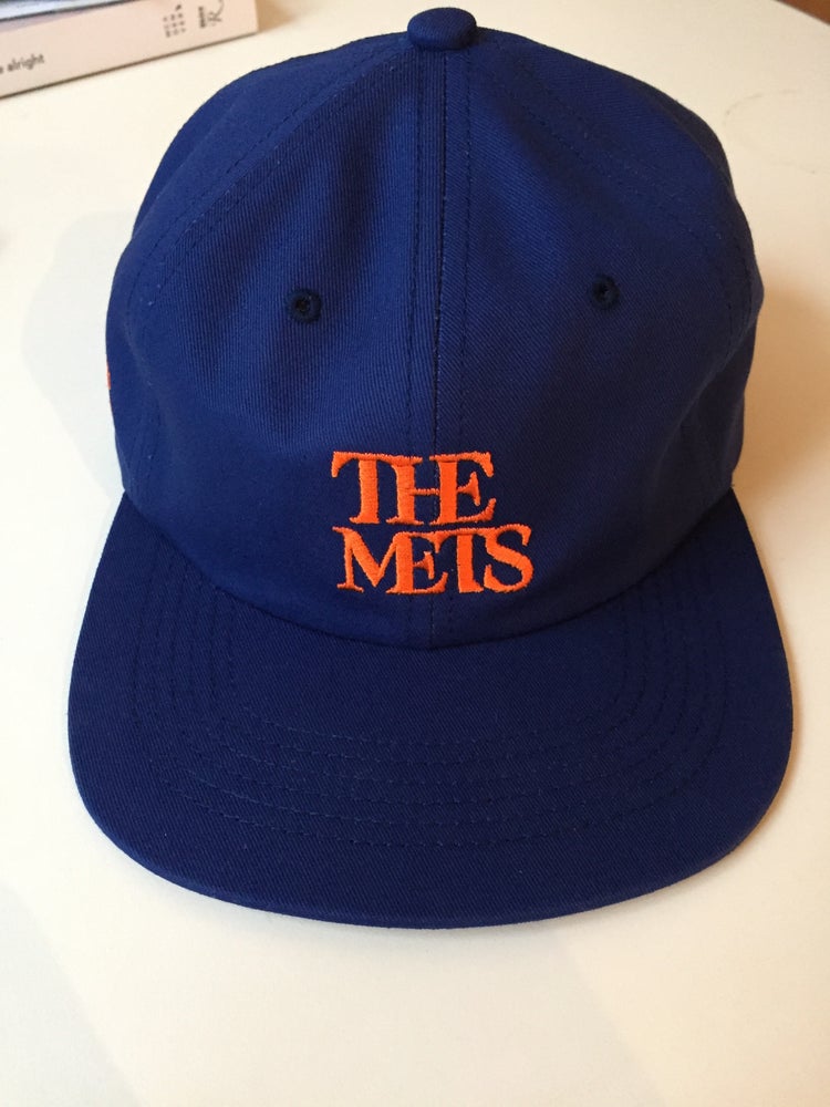 The Mets Hat. Photo courtesy of Gabi Manga.