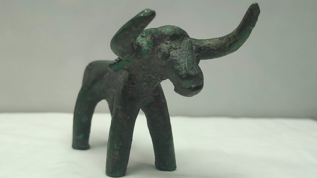 The bronze figurine of a bull, discovered in Olympia, Greece. Courtesy Greek Culture Ministry, copyright: ΥΠΠΟΑ