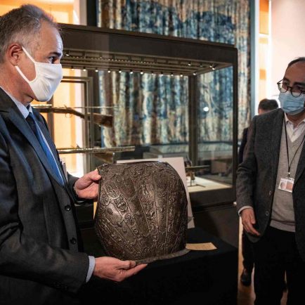 Thanks to an Eagle-Eyed Appraiser, the Louvre Has Recovered Renaissance Armor That Was Stolen Almost 40 Years Ago