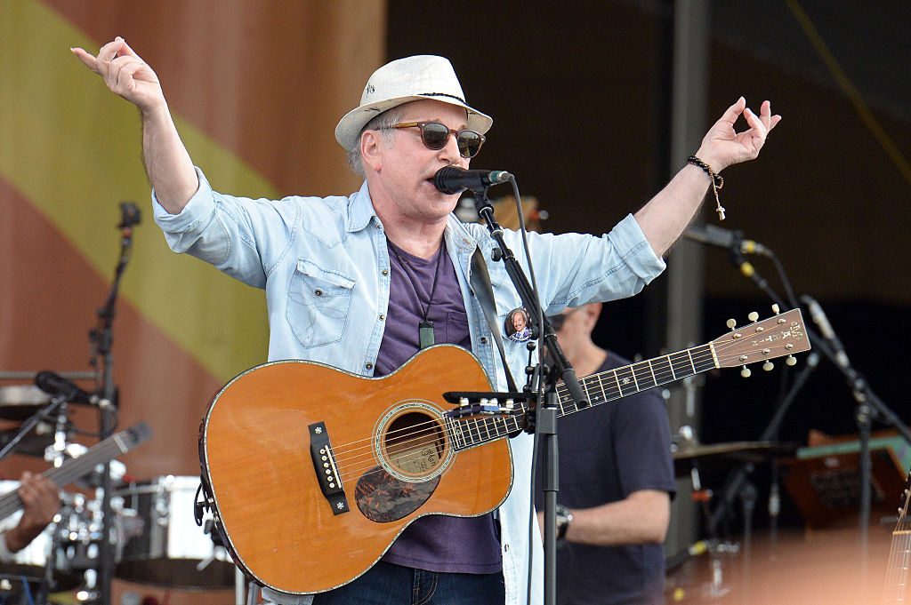 Singer Paul Simon performs at the New Orleans Jazz & Heritage Festival on April 29, 2016 in New Orleans, Louisiana. (Photo by Scott Dudelson/WireImage)