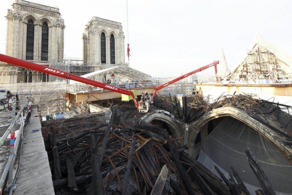 Post-fire exterior debris removal at Notre Dame Cathedral in Paris. Photo courtesy of Etablissement Public pour la restauration de Notre-Dame de Paris.