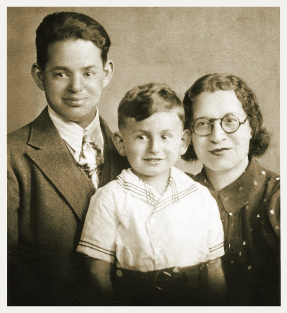 Eli Broad with his parents. Photo courtesy of the Eli and Edythe Broad Foundation.
