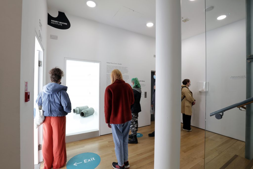 Installation view of "Rafael Pérez Evans: Handful" at the Henry Moore Institute, Leeds. Photo courtesy of the Henry Moore Institute, Leeds. 