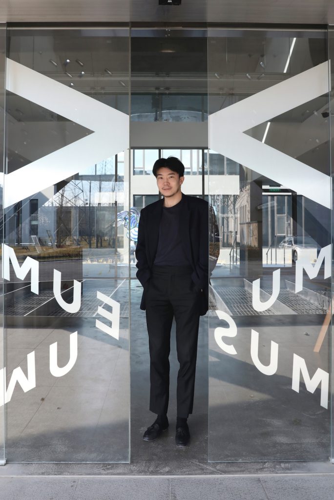 Fundador y coleccionista del Museo X Michael Sufu Huang.  Imagen cortesía del Museo X.
