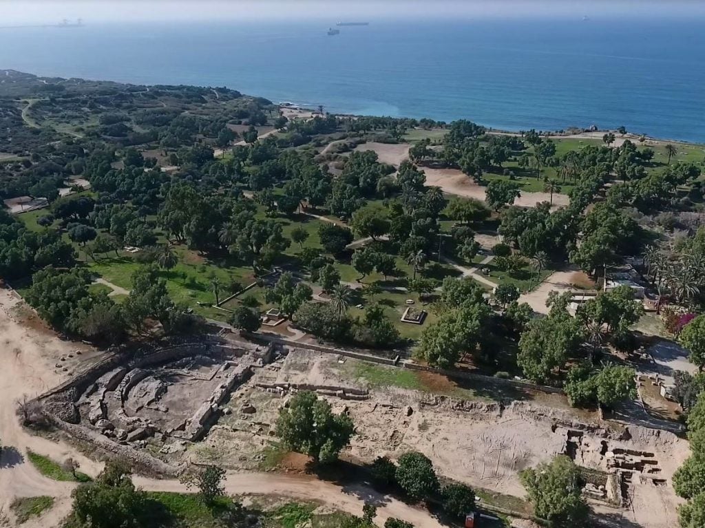 Aerial view of the Roman basilica in the Tel Ashkelon National Park, Israel. Photo by Emil Aladjem, courtesy of the Israel Antiquities Authority.
