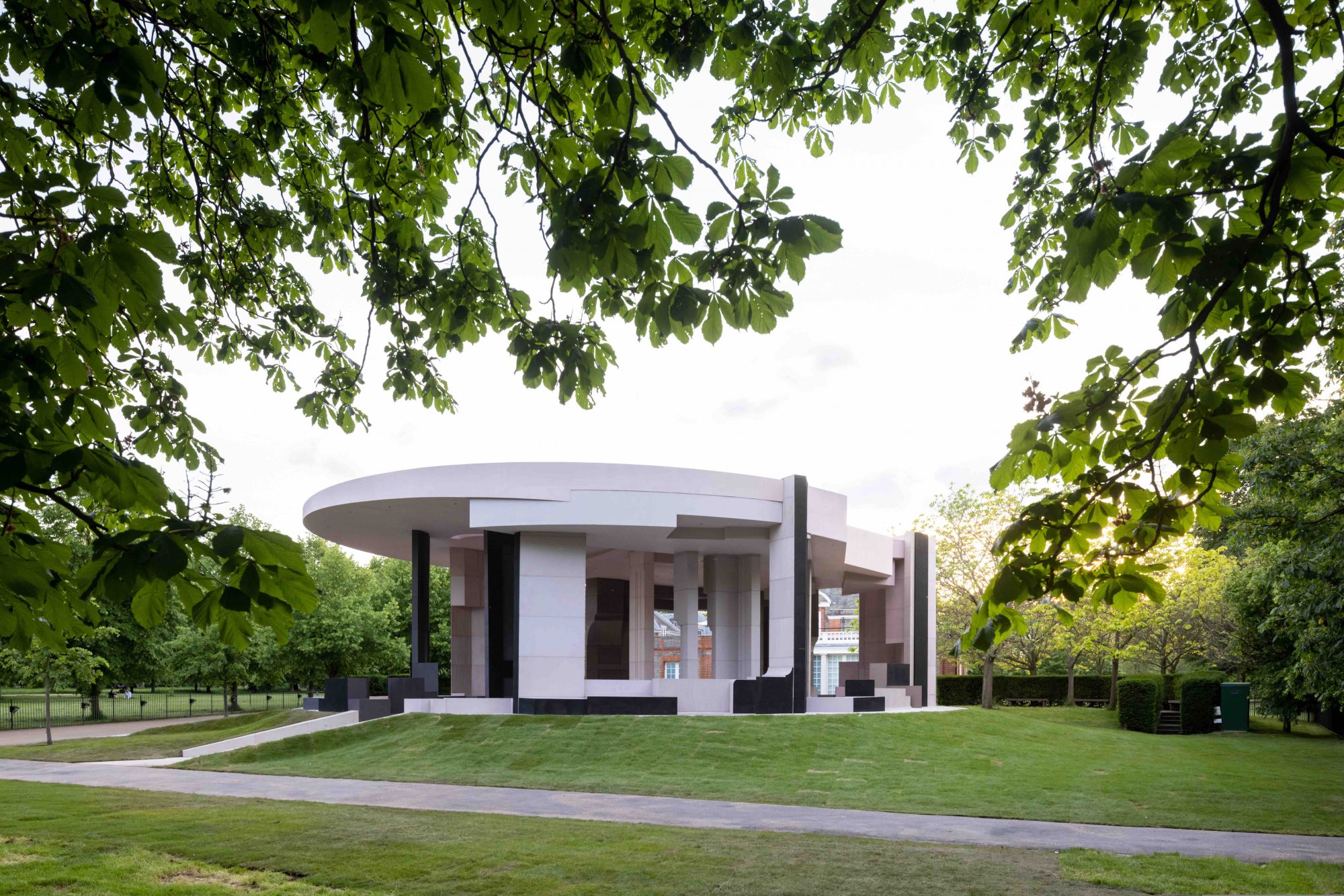 Serpentine Pavilion 2021 designed by Counterspace, Exterior View. ©Counterspace Photo: Iwan Baan.