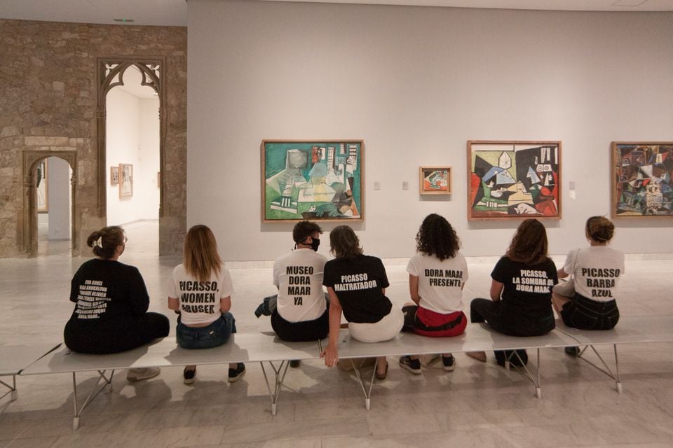 [L to R]: Silvia Morgades, María José Rodríguez, Jou Serra, María Llopis, Marta Busquets, Paula Recio and Mikhaela Martin at the Picasso Museum in Barcelona. Photo: Ismael Llopis.