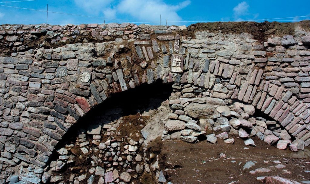A tunnel unearthed near Tenochtitlan in 2019. Photo by Edith Camacho, courtesy of the INAH.