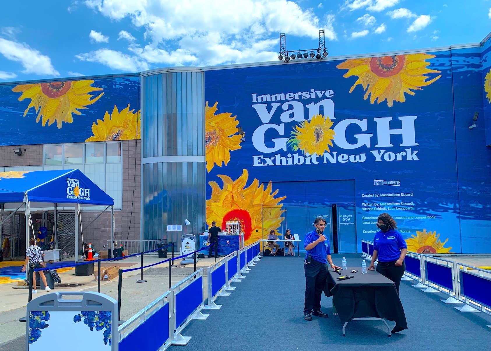 The Immersive Van Gogh Installation Has Found Its Hit Demographic: Moms