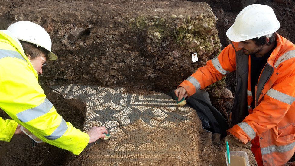 Mosaic excavations in an ancient Roman town house in Leicester. Photo courtesy of University of Leicester Archaeological Services.
