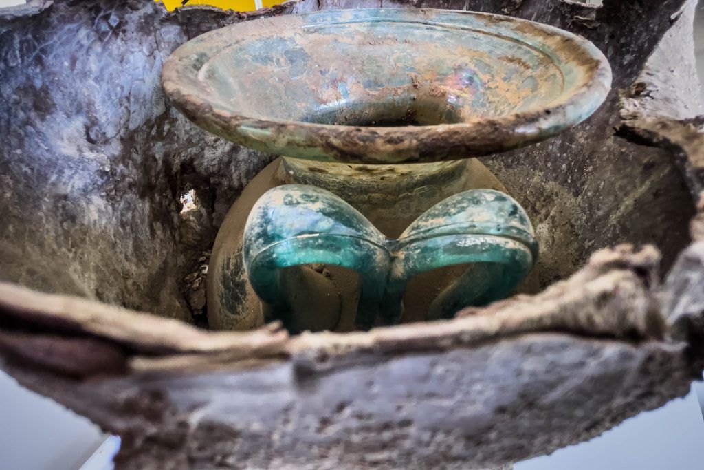 A blue glass urn found in the tomb of Marcus Venerius Secundio marked "Novia Amabilis." Photo courtesy of the Archaeological Park of Pompeii/University of Valencia.