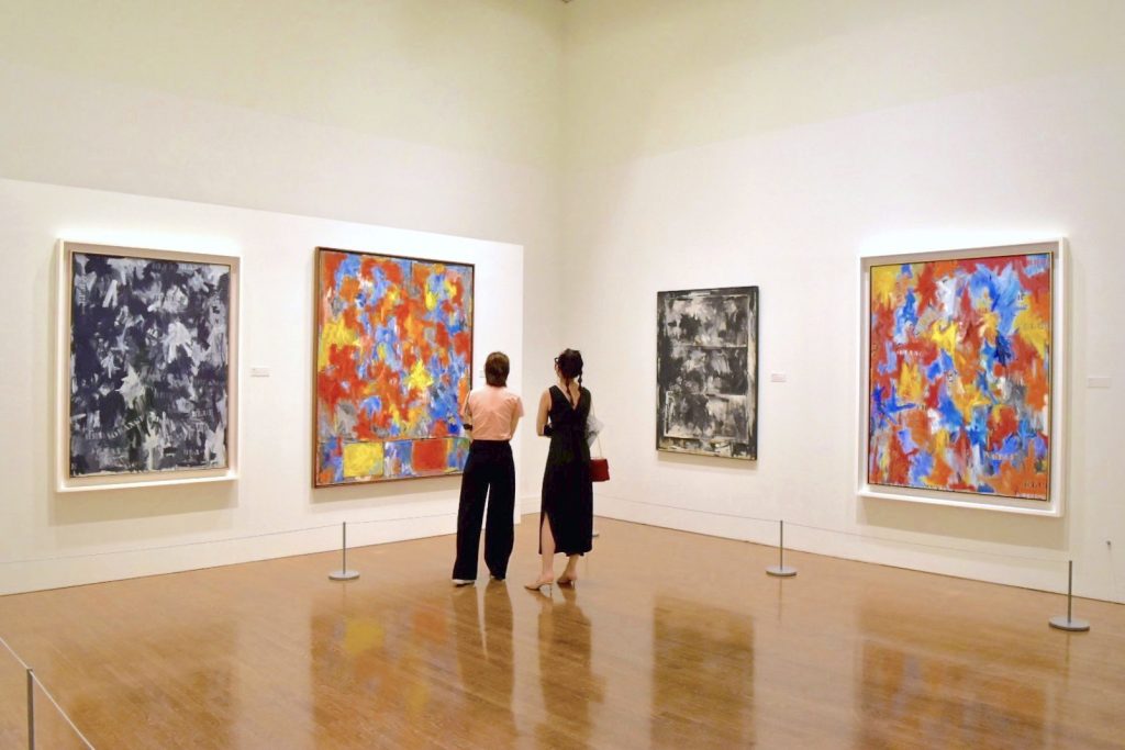 Installation view of the "Leo Castelli, 1960" gallery in "Jasper Johns: Mind/Mirror" at the Philadelphia Museum of Art, recreating a 1960 gallery show by the artist. Photo by Ben Davis.