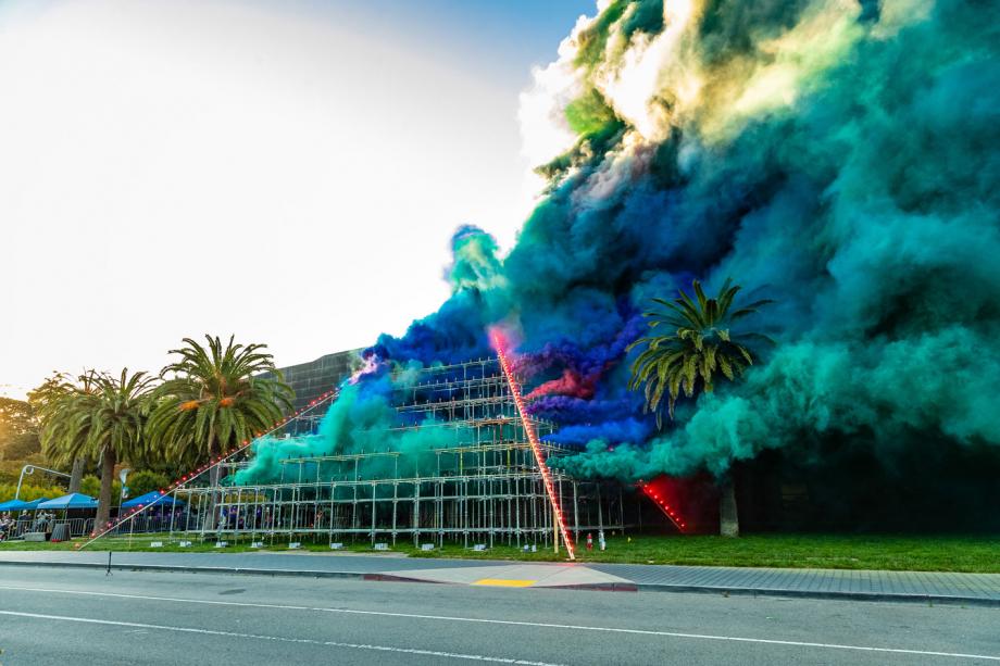 Judy Chicago, <em>Forever de Young</em>. The smoke Sculpture was commissioned by the de Young Museum, San Francisco, as part of the artist's retrospective. Photo by Scott Strazzante for Drew Altizer Photography, courtesy of the Fine Arts Museum of San Francisco. 