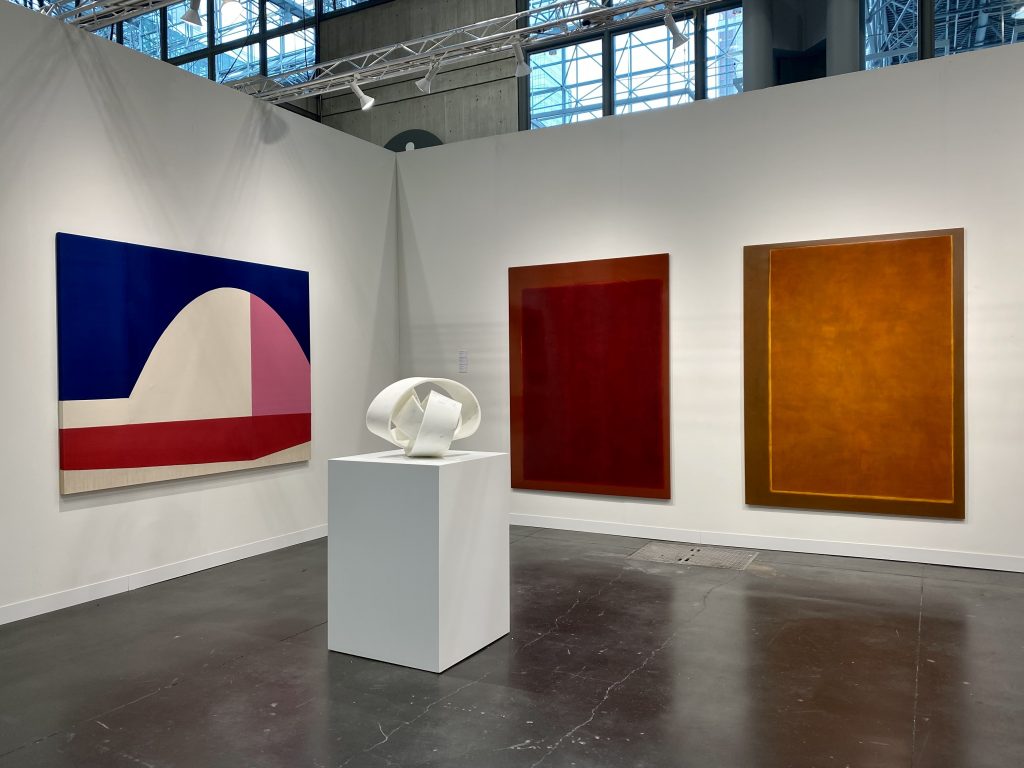 Rebecca Ward, full term (2021); Gianpietro Carlesso, Curvatura trentasette (2019); and Paolo Serra, Untitled (2020) from Ronchini Gallery, London, at the 2021 Armory Show at the Javits Center in New York. Photo by Sarah Cascone.