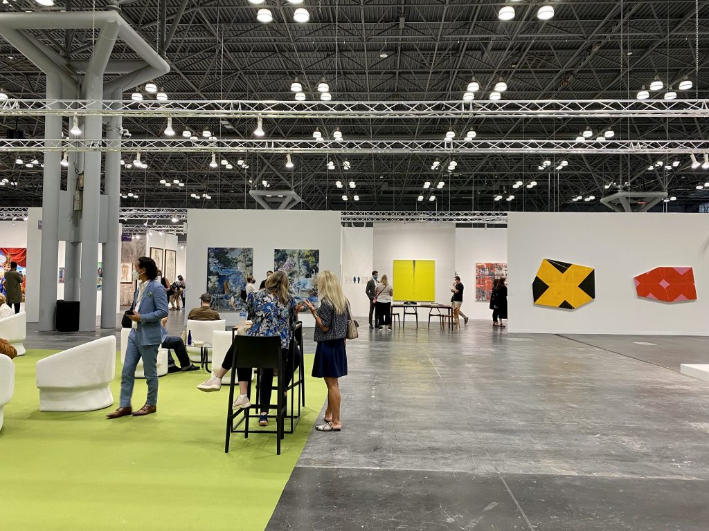 The 2021 Armory Show at the Javits Center in New York. Photo by Sarah Cascone.