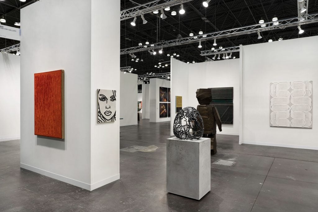 Installation view of Tina Kim Gallery booth at the Armory Show 2021. Photo © Hyunjung Rhee.