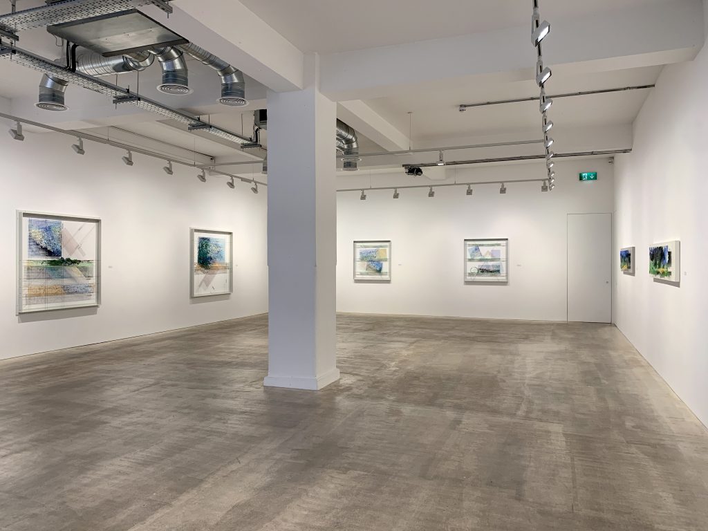 Installation view "William Tillyer: The Mulgrave Tensile Wire Works and Mulgrave Wire Scrolls" 2021. Courtesy of Bernard Jacobson Gallery.