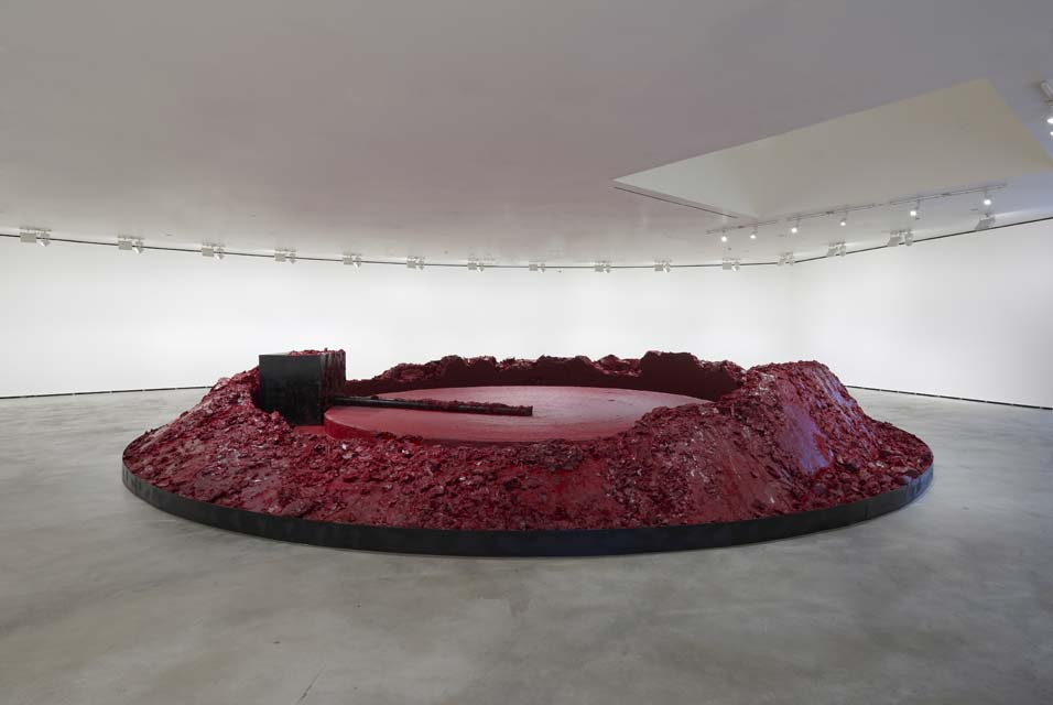Anish Kapoor, <em>My Red Homeland</em> (2003). Photo by Dave Morgan, ©Anish Kapoor, courtesy Lisson Gallery, collection of the Guggenheim Abu Dhabi.