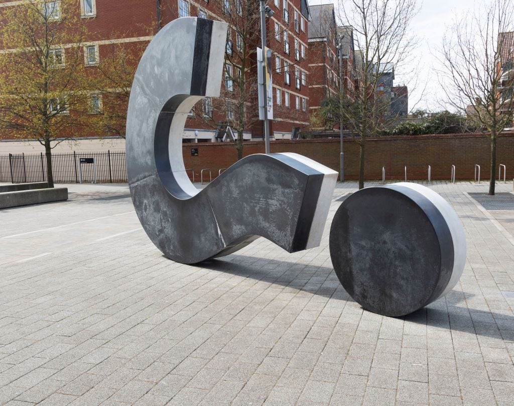 A very endearing Question Mark sculpture by Ben Langlands and Nikki Bell at the University of Suffolk. (Photo by: Geography Photos/Universal Images Group via Getty Images)