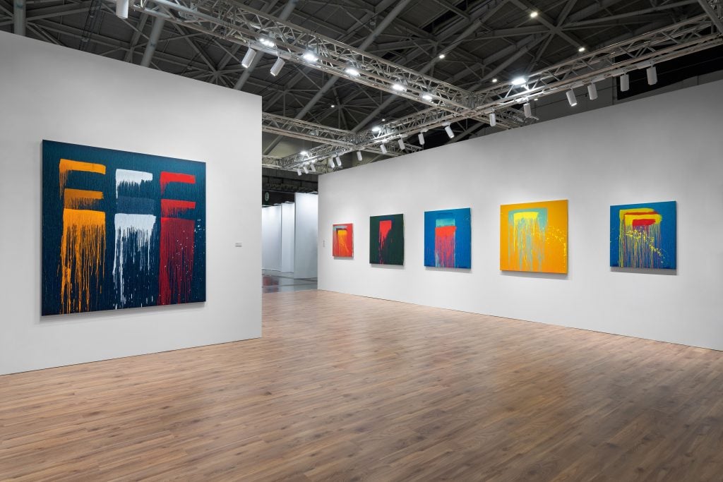 Installation view, Lévy Gorvy exhibiting works by Pat Steir at Taipei Dangdai, Booth D04, January 17–19, 2020. Photo: JD Huang. Courtesy of Lévy Gorvy.