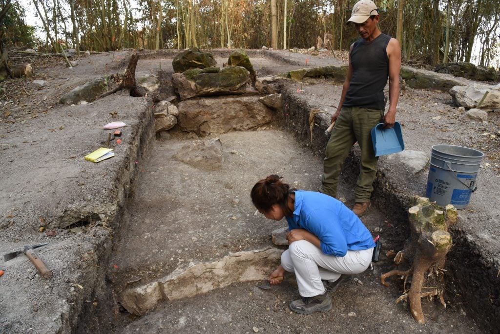 Excavation at Aguada Fenix. Photo courtesy of Takeshi Inomata.