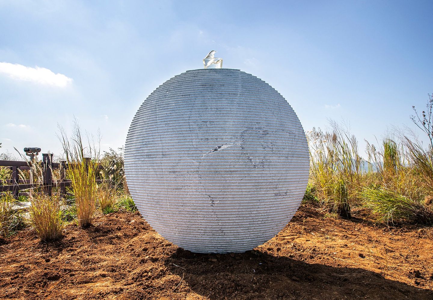 Haegue Yang, Migratory DMZ Birds on Asymmetric Lens — Kyott Kyott Vessel (Pale Thrush) 2021, installed at a former DMZ guardpost in "2021 DMZ Art and Peace Platform." Photo by Shinwook Kim, courtesy of the artist.