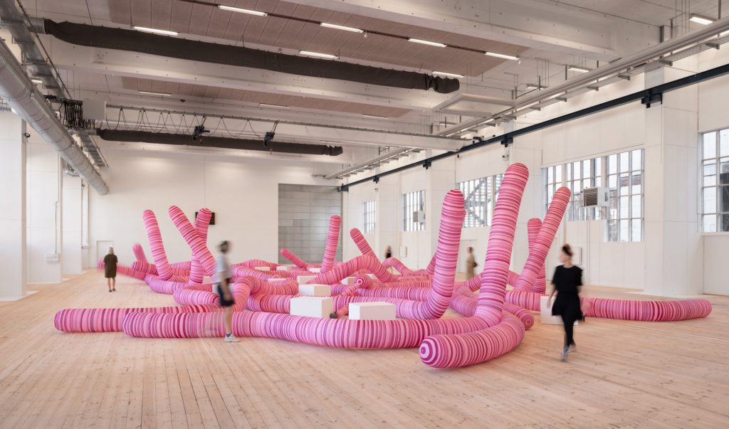 David Shrigley, <em>DO NOT TOUCH THE WORMS</em> (2020). Installation view at Copenhagen Contemporary, 2020. Photo courtesy Copenhagen Contemporary. 
