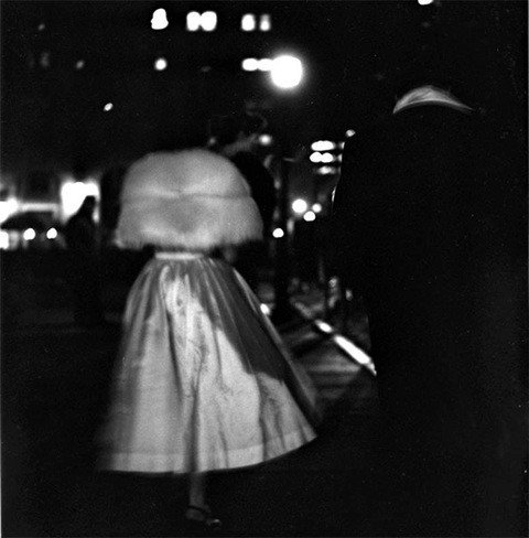 Jerry Schatzberg, Untitled (Mink) (1960). Courtesy of HK Art Advisory + Projects.