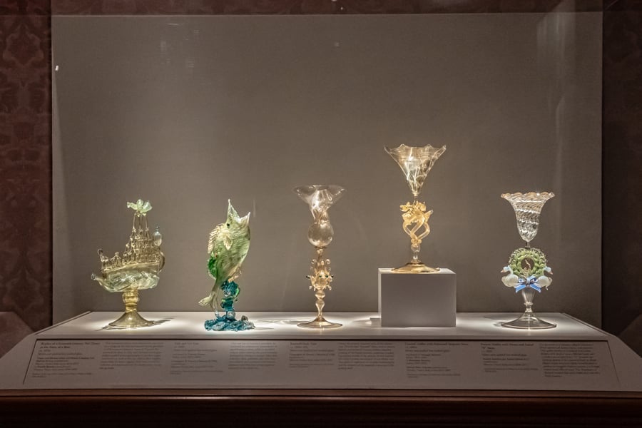 Installation photography of Sargent, Whistler and Venetian Glass: American Artists and the Magic of Murano, 2021, Courtesy of Smithsonian American Art Museum; Photos by Albert Ting.