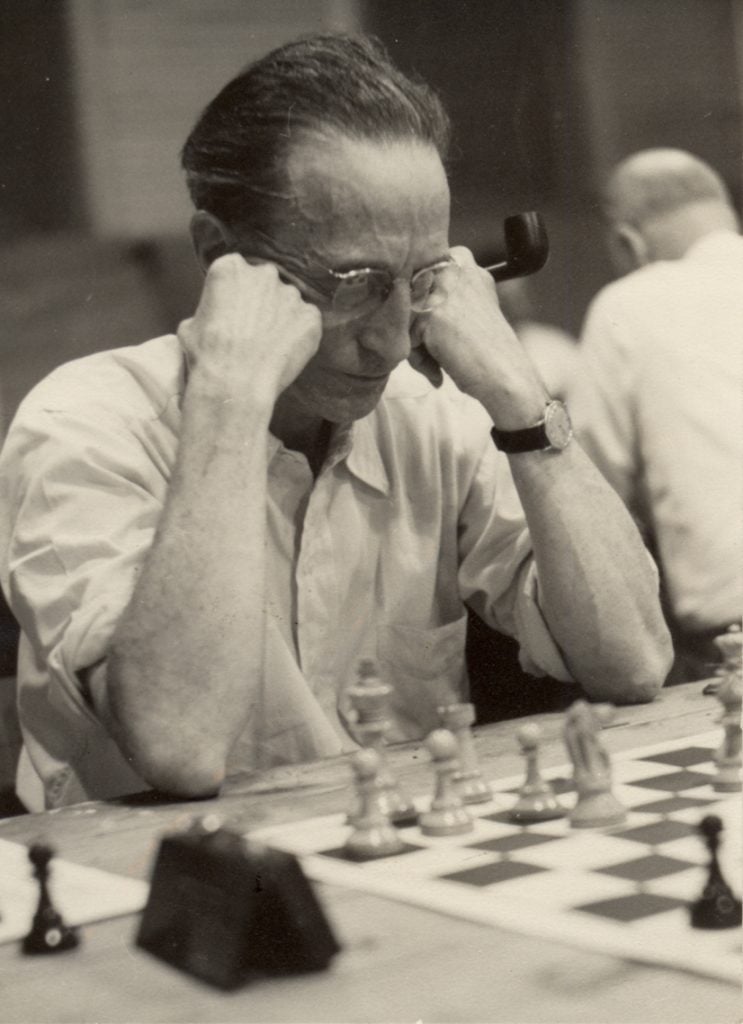 Marcel Duchamp at the Annual New York State Chess Association tournament in Cazenovia, New York, 1953. Courtesy of the Association Marcel Duchamp.