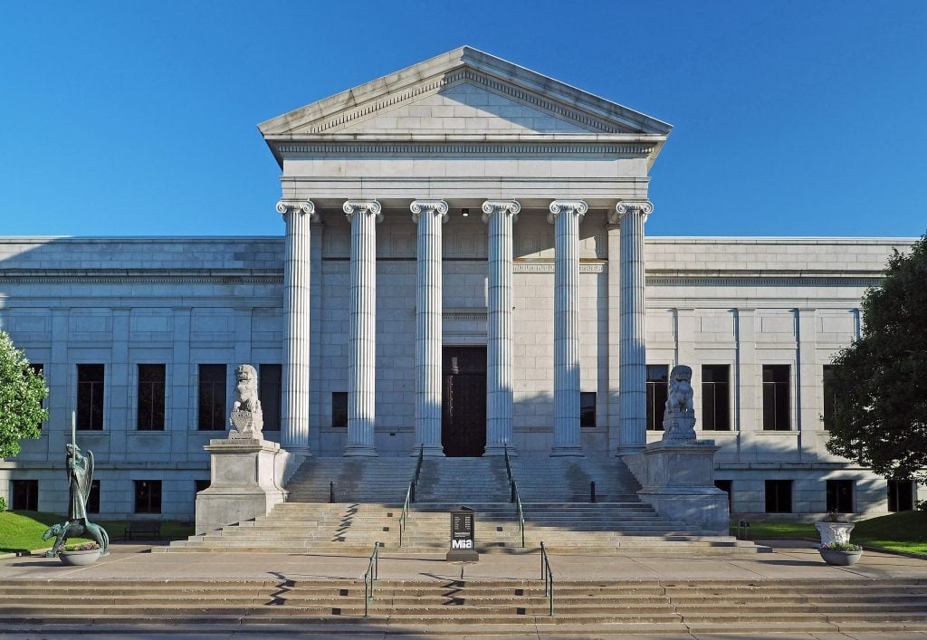 The Minneapolis Institute of Art in 2018. Photo by McGhiever, Creative Commons <a href=https://creativecommons.org/licenses/by-sa/4.0/deed.en target="_blank" rel="noopener">Attribution-Share Alike 4.0 International</a> license.