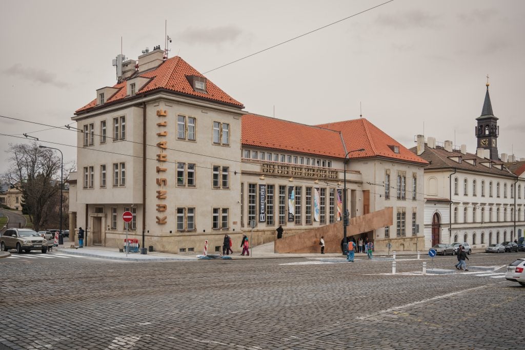 Exterior view of the Kunsthalle Praha. Photography by Lukáš Masner.