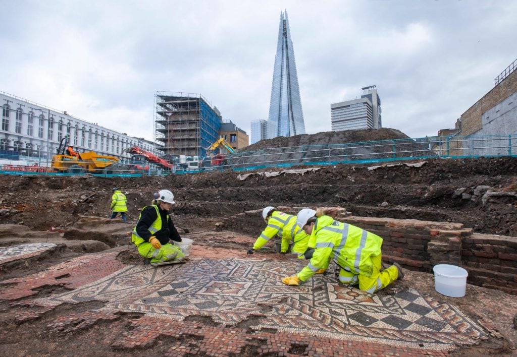 Archaeologists from MOLA at the Liberty of Southwark site. Photo: Andy Chopping and the Museum of London Archaeology.