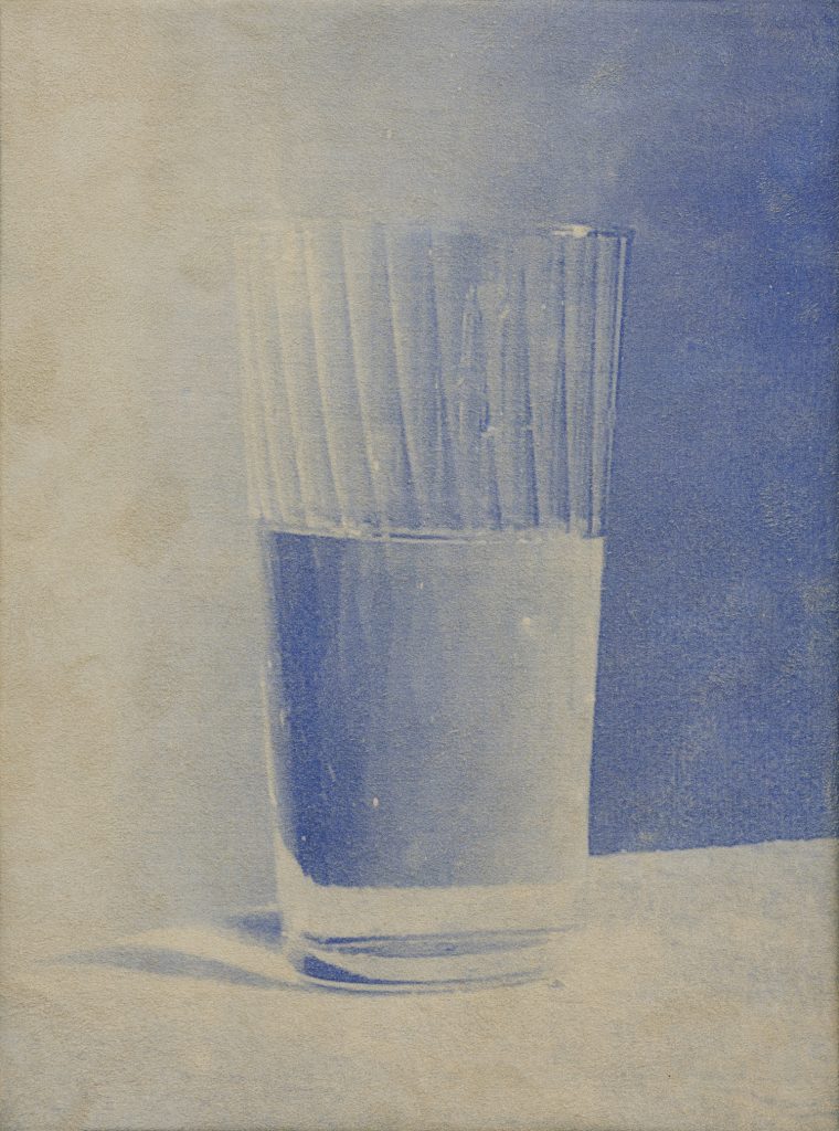 Poppy Jones, White, Water (2021). Image courtesy the artist and Mrs. Gallery.