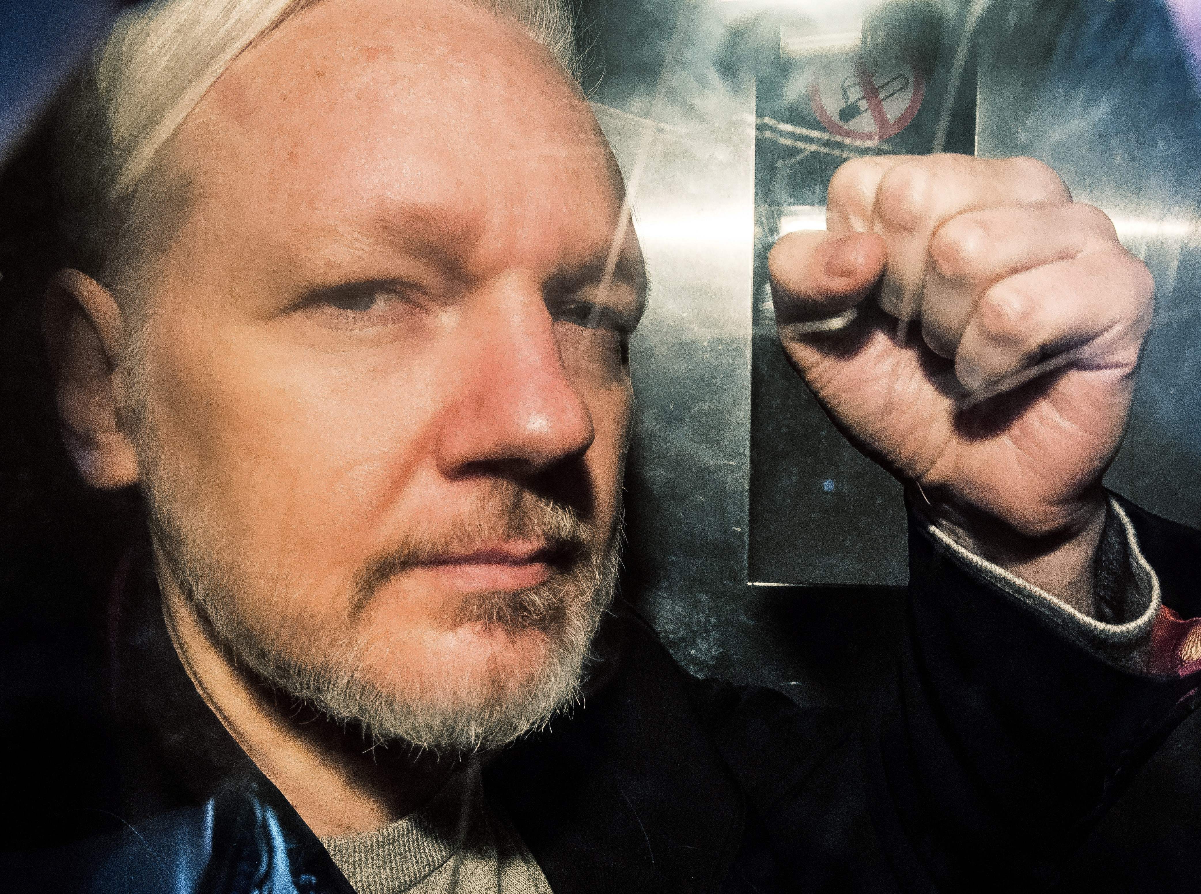 Wikileaks founder's mysterious chess tweet