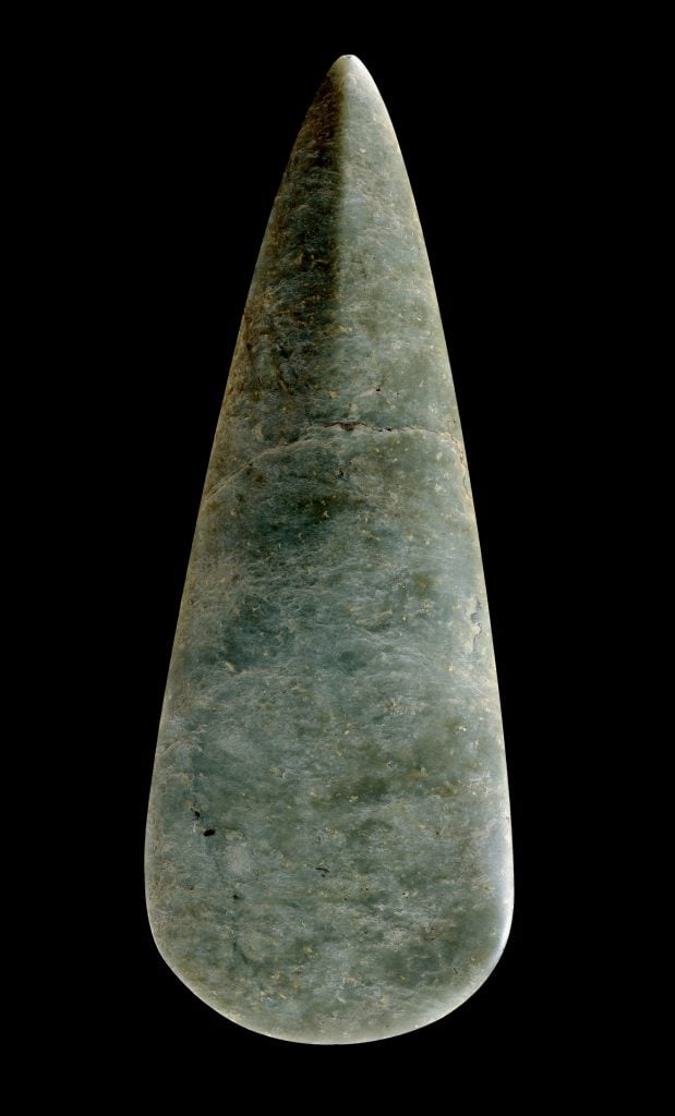 Fine jadeitite axe-heads made from material quarried in the high Italian Alps (4500–3500 BC). Photo ©the Trustees of the British Museum.