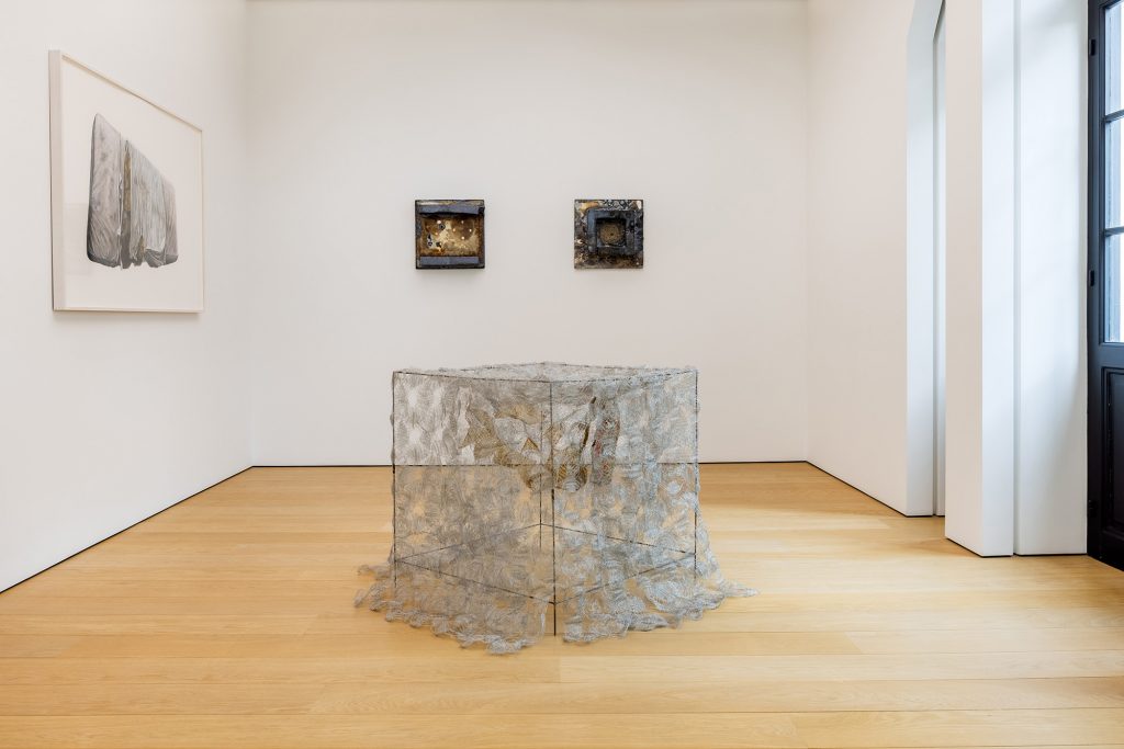 Installation view "Ruins and Fragments," 2022. Courtesy of Gagosian. Photograph by Paris Tavitian. 